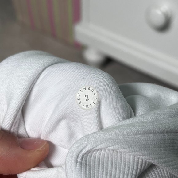 Lululemon White Scuba Zip-Up Sweatshirt - Picture 4 of 5